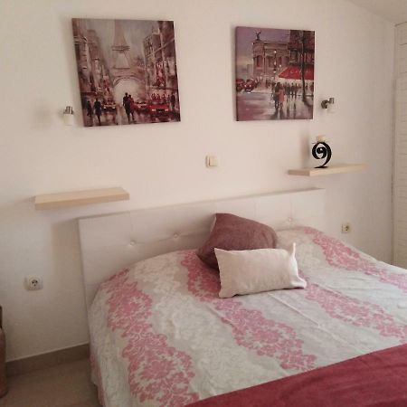 Apartments Slavica Jovanovic Ilha Ilha Sveti Stefan Exterior foto