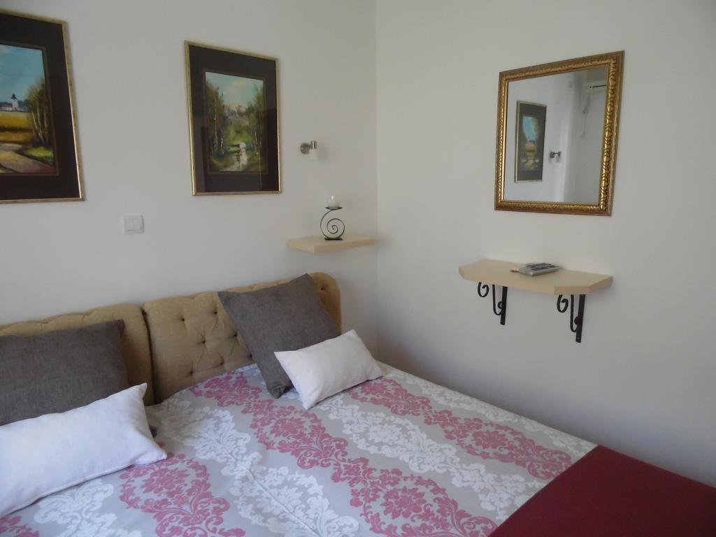 Apartments Slavica Jovanovic Ilha Ilha Sveti Stefan Quarto foto
