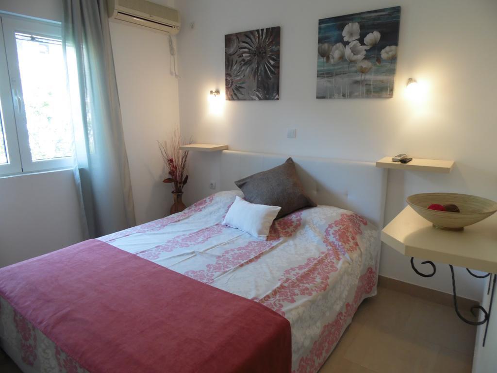 Apartments Slavica Jovanovic Ilha Ilha Sveti Stefan Exterior foto