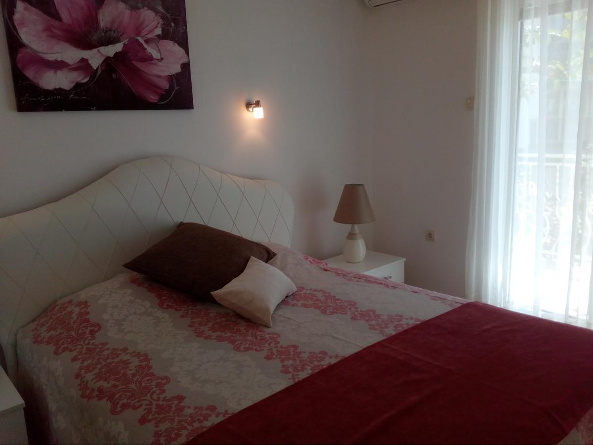 Apartments Slavica Jovanovic Ilha Ilha Sveti Stefan Exterior foto