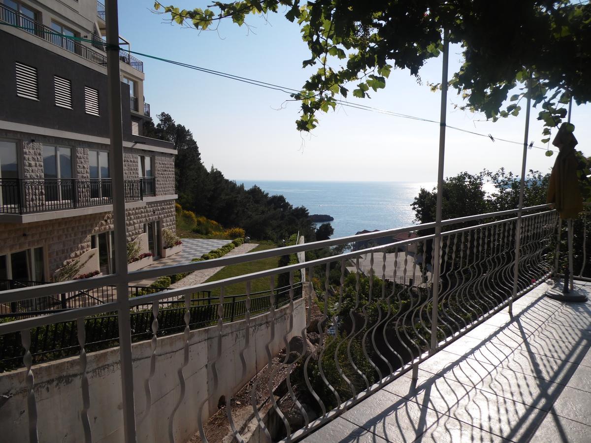 Apartments Slavica Jovanovic Ilha Ilha Sveti Stefan Exterior foto