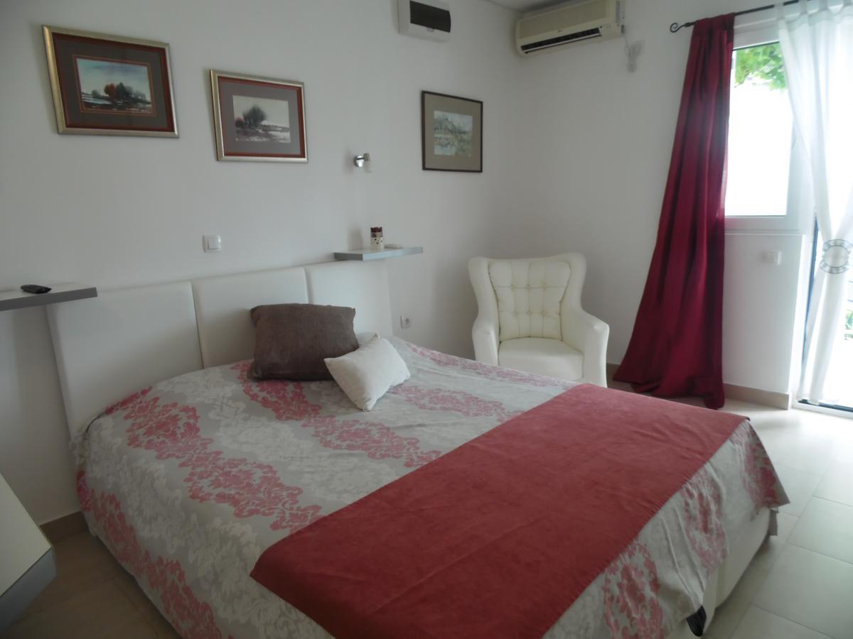 Apartments Slavica Jovanovic Ilha Ilha Sveti Stefan Exterior foto